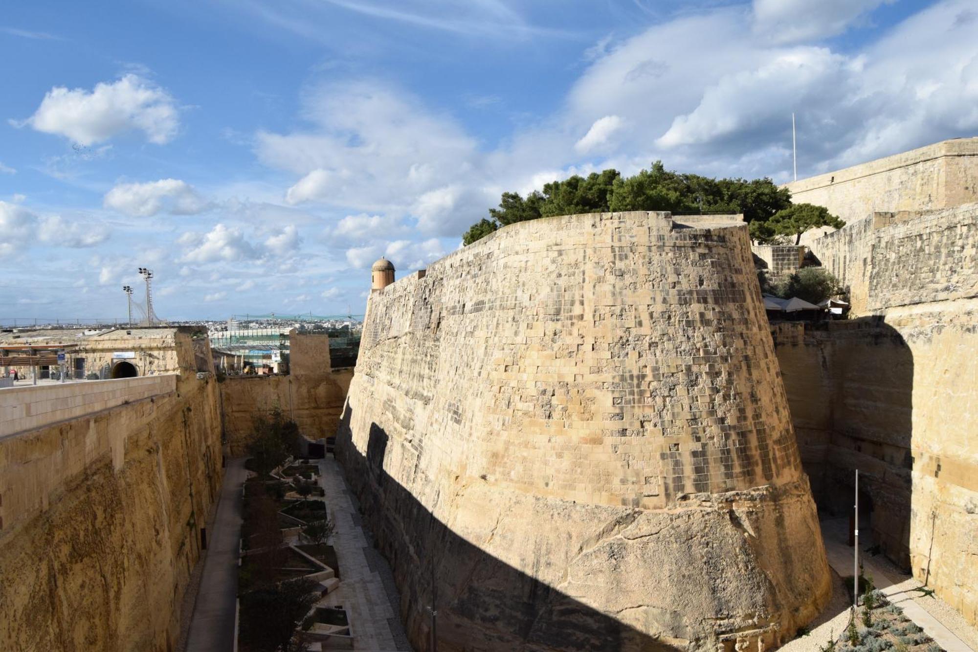 Comfortable 1Br Home With Maltese Balcony In Valletta By 360 Estates ภายนอก รูปภาพ